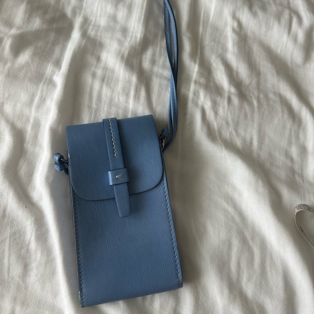 Phonecase wallet with crossboday strap
